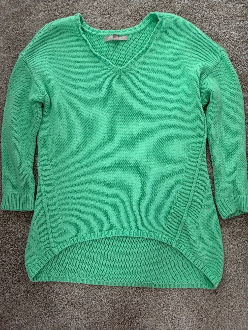 Banana Republic V-Neck Sweater in Mint